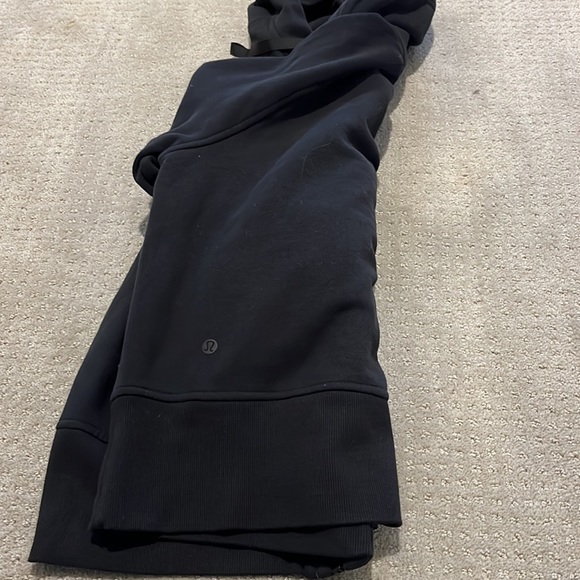 Black lululemon jacket - Picture 3 of 5